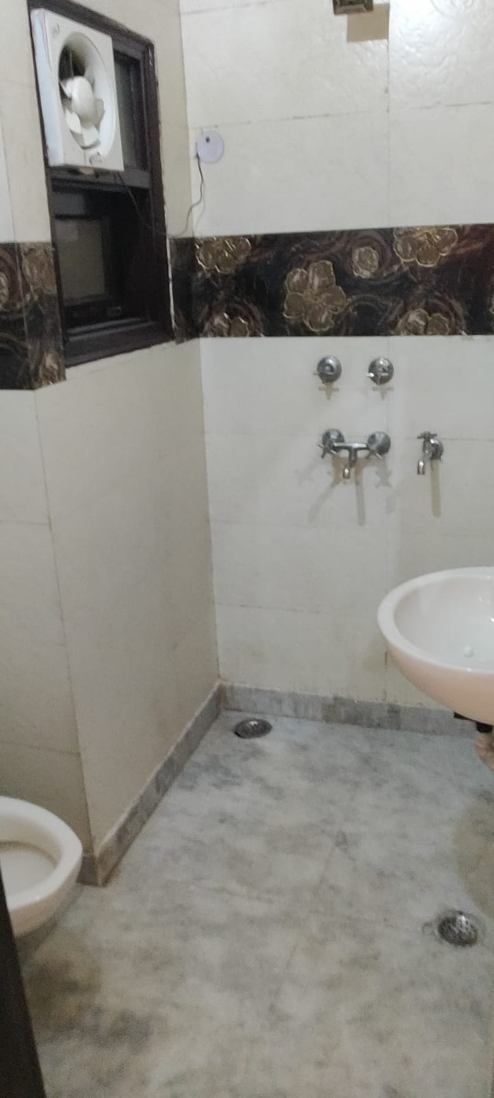 Newly Renovated fully furnished 2BHK in Sector-8, Dwarka